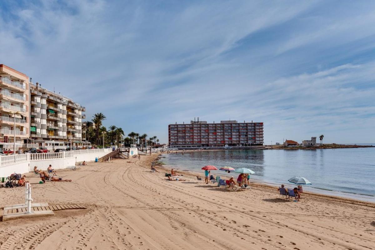 Nice Apartment With Terrace On The Los Locos Beach Torrevieja Exterior photo